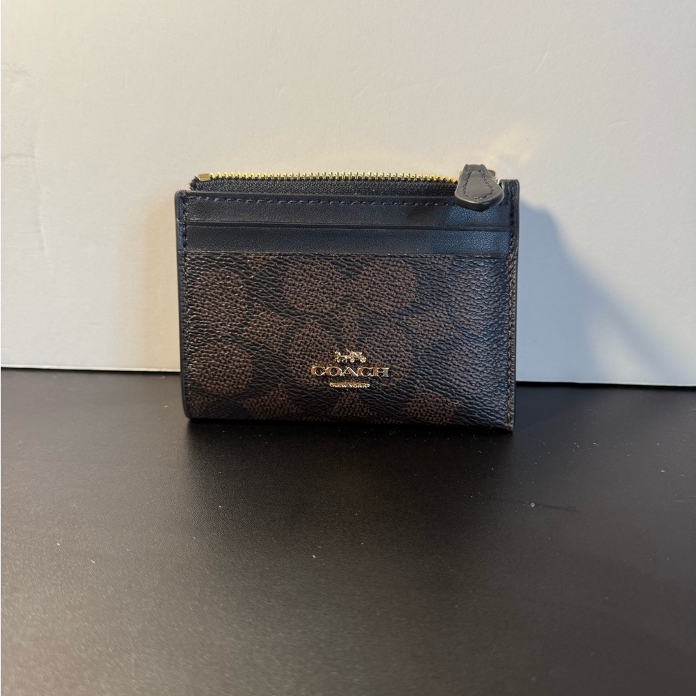 Coach Brown and Black Card Holder